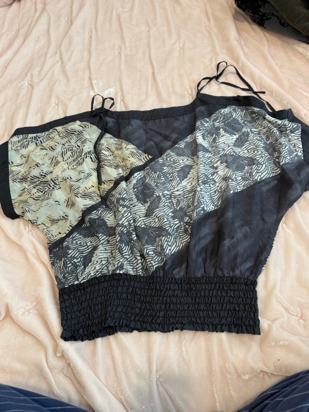 Vintage Lucky Brand Black and Cream Silk Blend Top